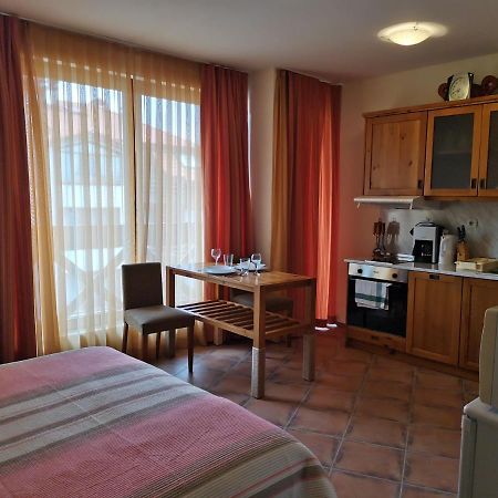 בנסקו Studio In Murphys Lodge מראה חיצוני תמונה